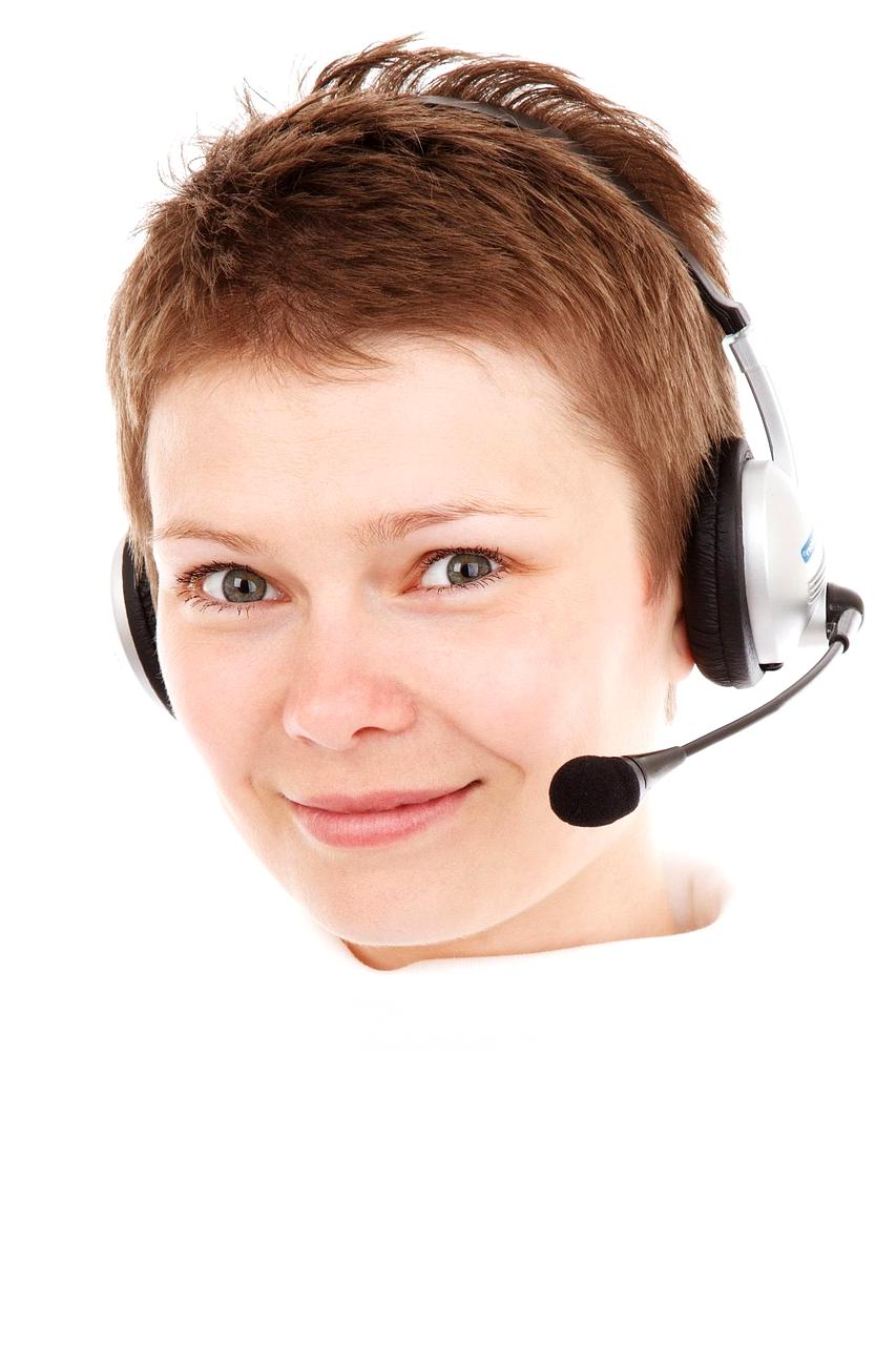 Customer service representative assisting client via phone and email